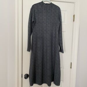 NWOT | GRAY MOCK NECK DRESS | L